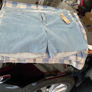 Levi’s plus size women shorts brand new with tags